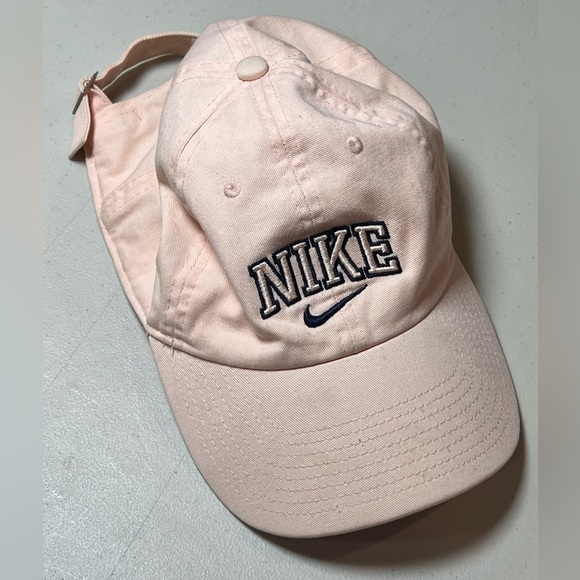 Nike Heritage 86 Retro Classic Nike Swoosh Classic Hat - Picture 1 of 8